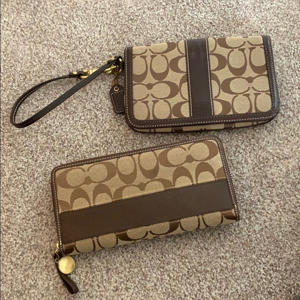 Coach wallet & wristlet